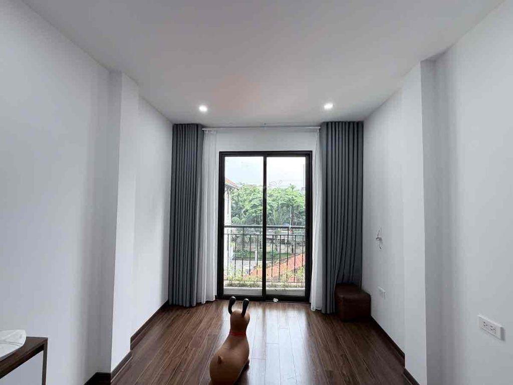 Bán nhà mới thang máy Hữu Hoà, T/Trì-2 thoáng-34m*6T;MT4m;4 ngủ