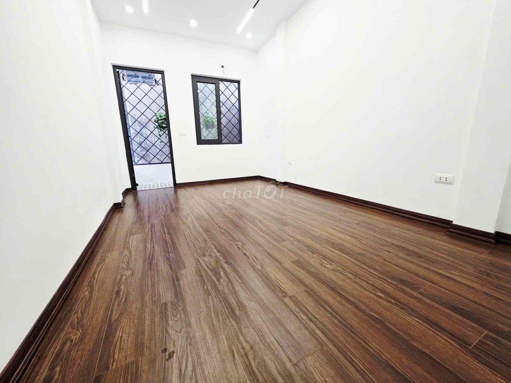 Nhà mới Trung Phụng, DĐ-Gần phố-NT 5 sao-33m*4T;3N;3VS