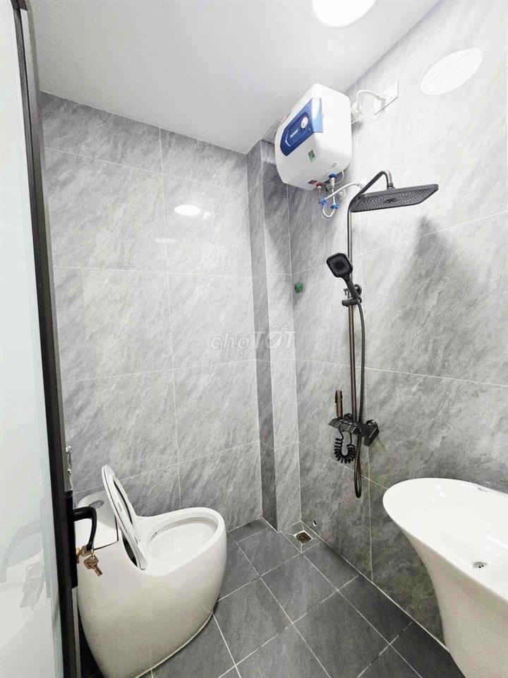 Nhà mới Trung Phụng, DĐ-Gần phố-NT 5 sao-33m*4T;3N;3VS