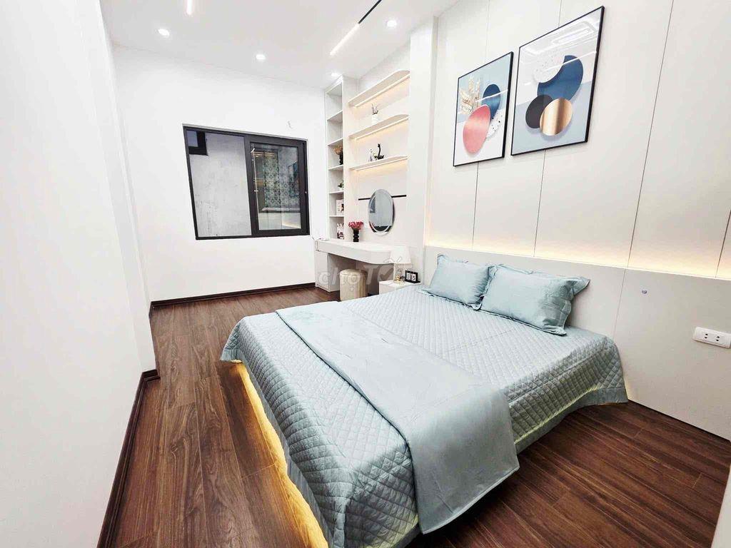 Nhà mới Trung Phụng, DĐ-Gần phố-NT 5 sao-33m*4T;3N;3VS