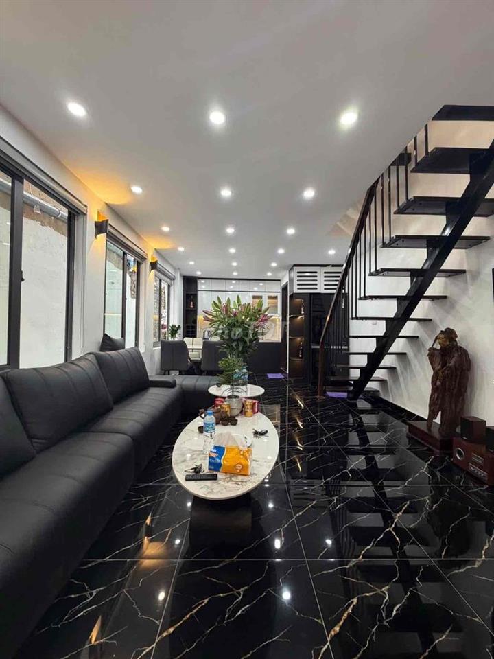 Sốc! Hơn 5 tỷ có nhà mới gần Khâm Thiên-Lô góc-NT sịn-Sổ 4042m;3N;3VS
