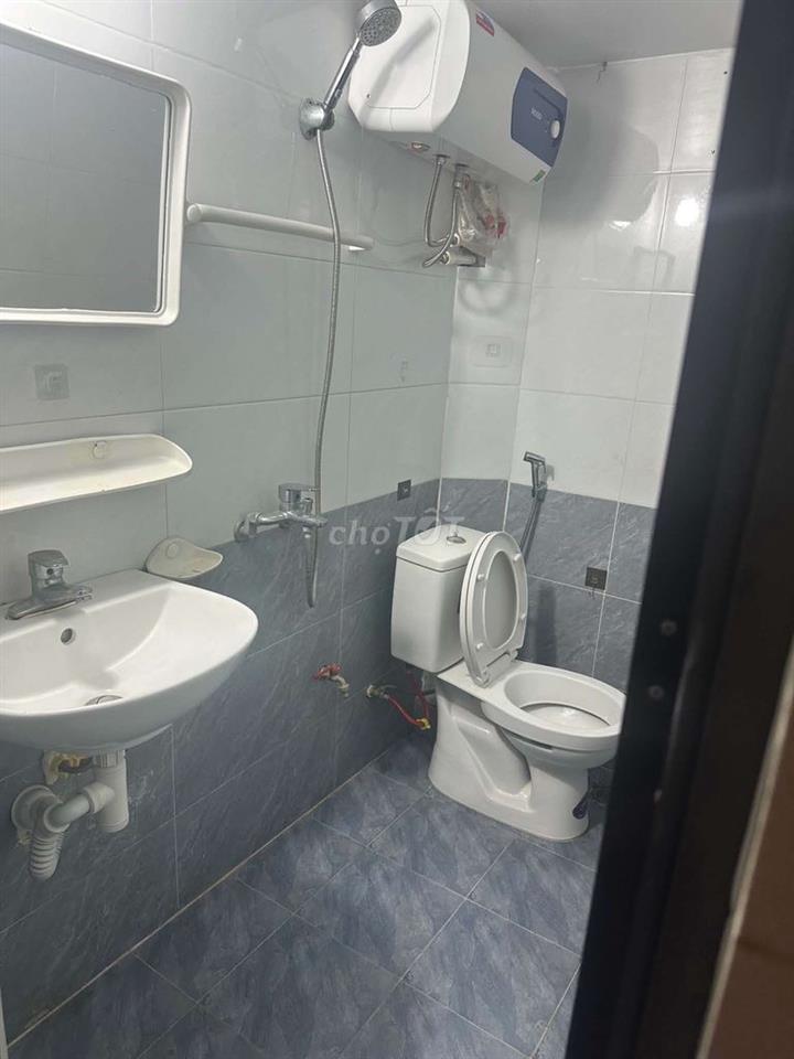 cho thuê nhà cấp 4 mới xây sạch sẽ thoáng mát điện nước giá dân 