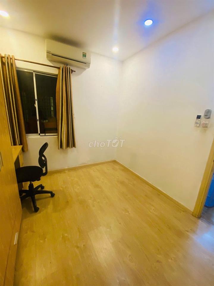 Cần bán căn hộ 2 phòng ngủ tầng 5, sổ hồng riêng, nội thất đẹp
