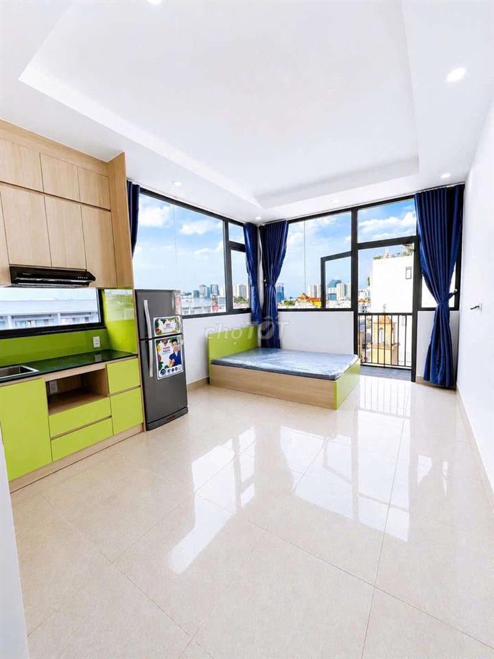 Cho thuê căn hộ 1PN 40m2, ban công, hầm xe, thang máy gần Đại Học VL