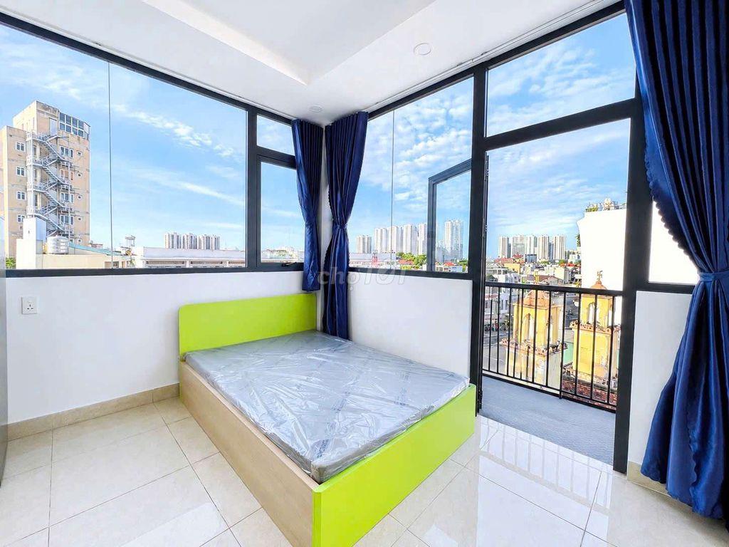 Cho thuê căn hộ 1PN 40m2, ban công, hầm xe, thang máy gần Đại Học VL