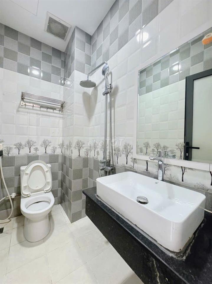 Cho thuê Studio-ban công, Nguyễn Văn Đậu-BT, FULL NT, gần VLU IUH