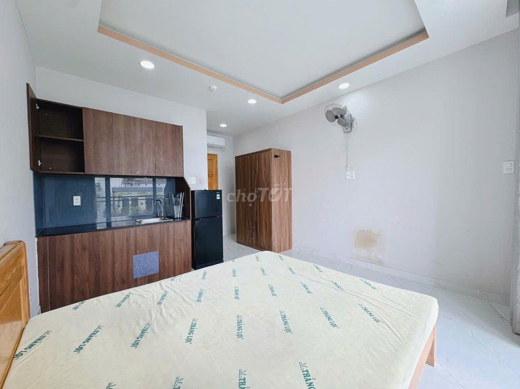 Cho thuê Studio-ban công, Nguyễn Văn Đậu-BT, FULL NT, gần VLU IUH