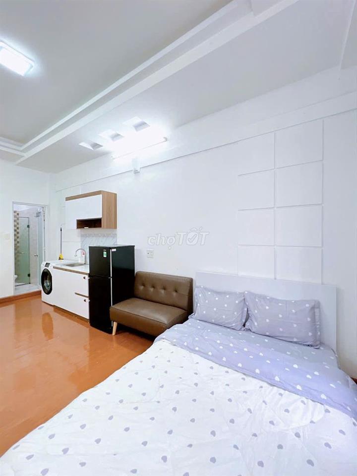  Cho thuê studio ban công 30m2, full nội thất, Phan xích Long-PN