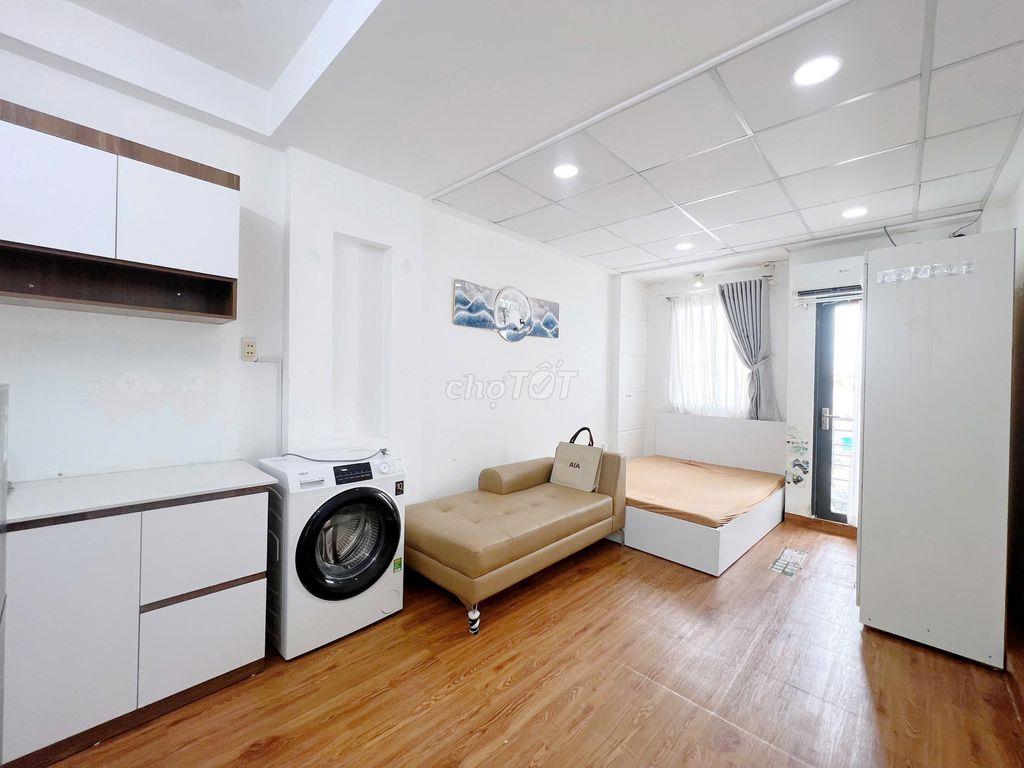  Cho thuê studio ban công 30m2, full nội thất, Phan xích Long-PN
