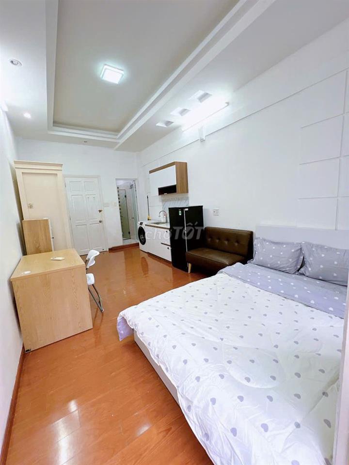  Cho thuê studio ban công 30m2, full nội thất, Phan xích Long-PN