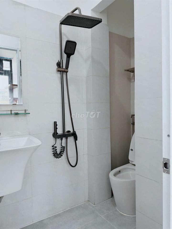 Studio thang máy,cửa sổ Full NT, Nơ Trang Long, gần đại hoc Văn Lang