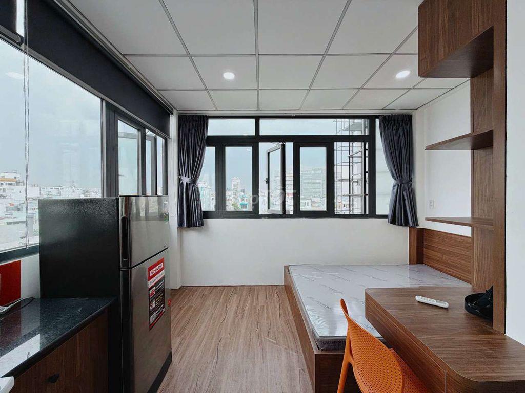 Studio thang máy,cửa sổ Full NT, Nơ Trang Long, gần đại hoc Văn Lang