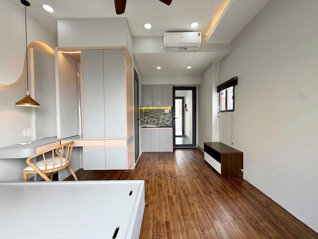 Cho thuê Studio-ban công, FULL NT, Nguyễn Trọng Tuyển, ngay ngã tư PN