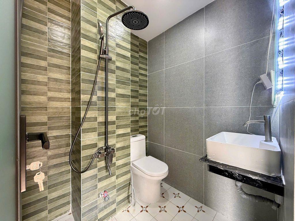 Cho thuê Studio-ban công, FULL NT, Nguyễn Trọng Tuyển, ngay ngã tư PN