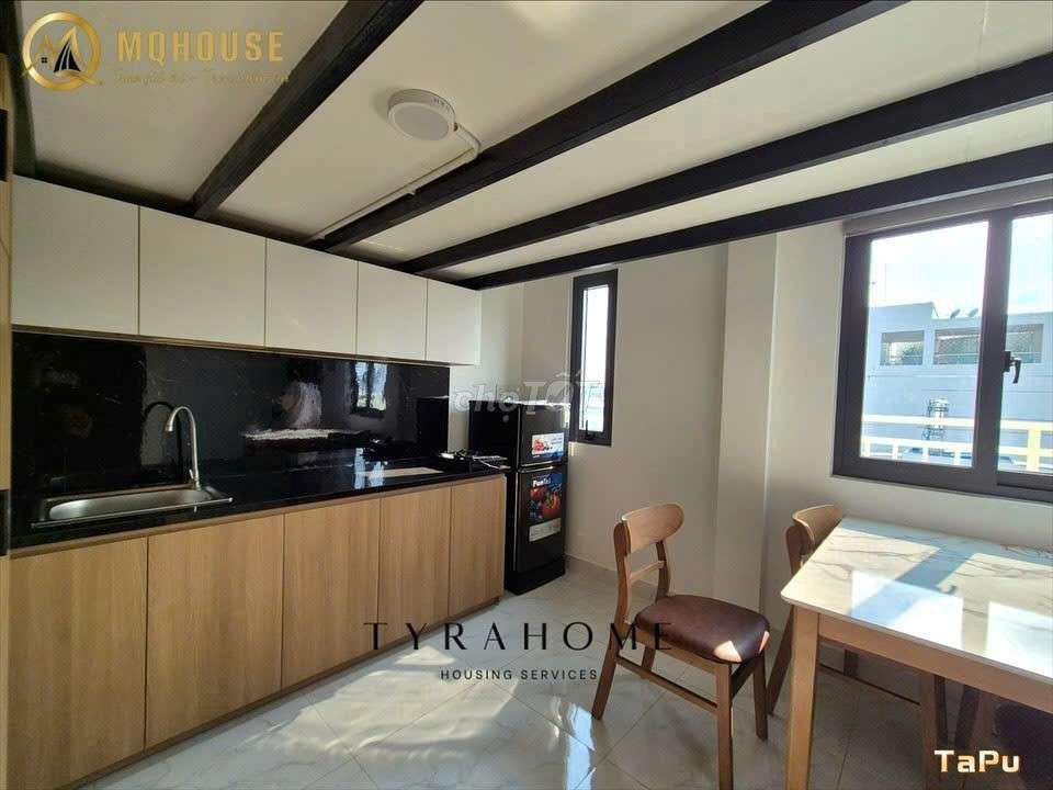 Căn hộ đẹp giá rẻ, thang máy, Full nội thất, ngay đại học Văn Lang
