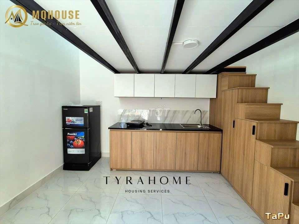Căn hộ đẹp giá rẻ, thang máy, Full nội thất, ngay đại học Văn Lang