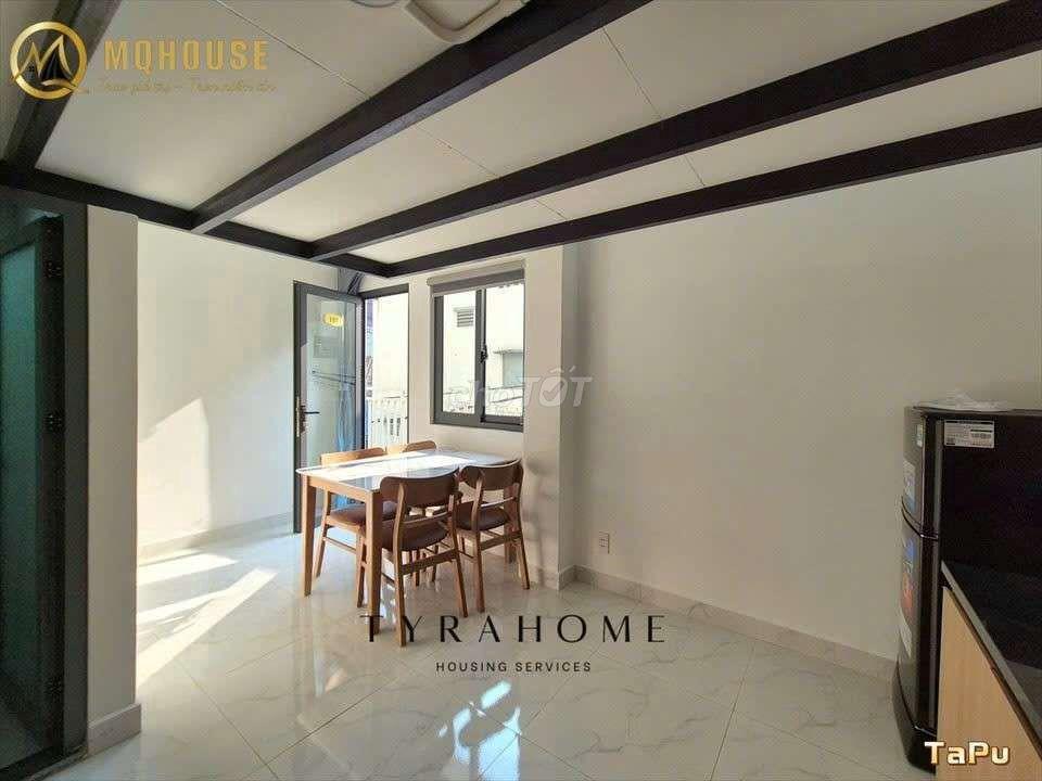 Căn hộ đẹp giá rẻ, thang máy, Full nội thất, ngay đại học Văn Lang