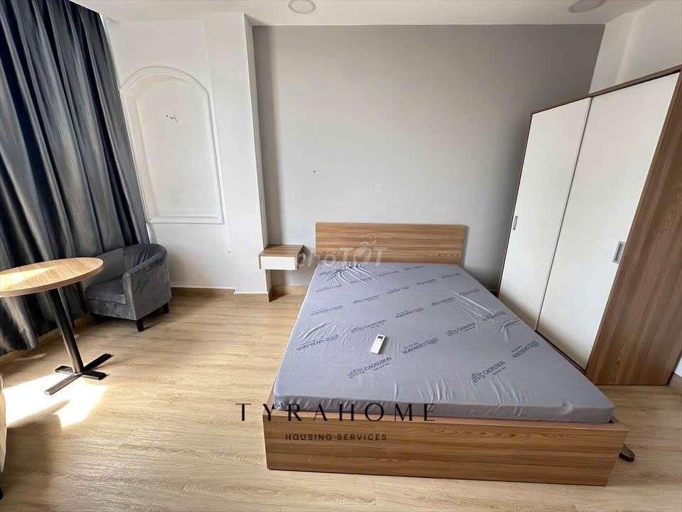 Căn hộ 1PN,1 phòng khach, Full NT, gần ngã tư hàng xanh, Bạch Đằng