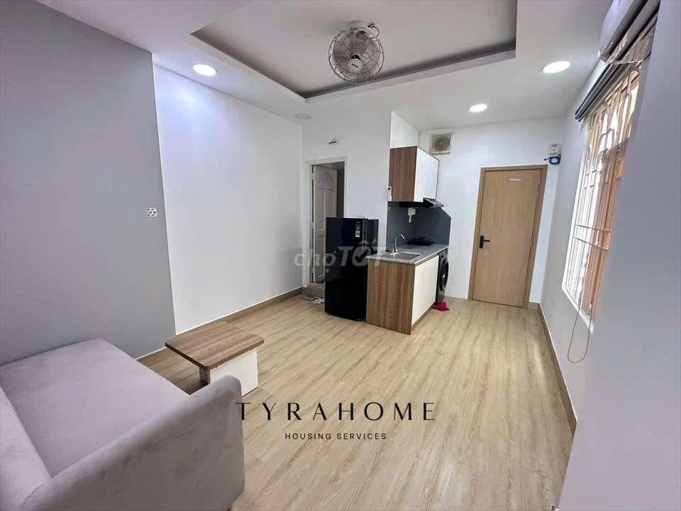 Căn hộ 1PN,1 phòng khach, Full NT, gần ngã tư hàng xanh, Bạch Đằng