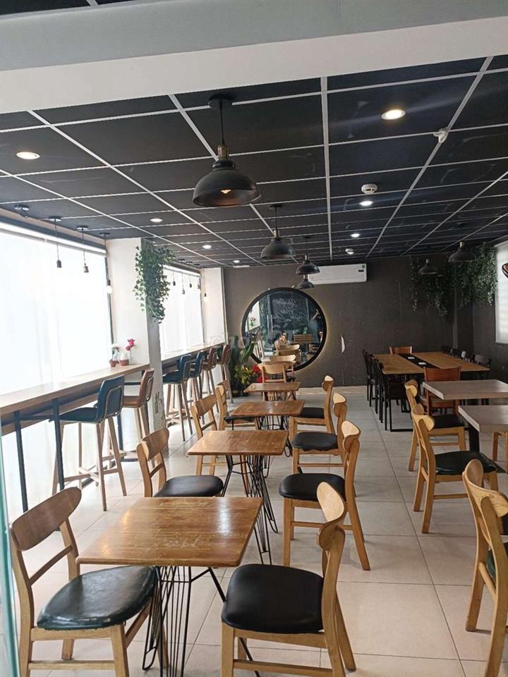Sang quán Cà Phê trung tâm thành phố HCM