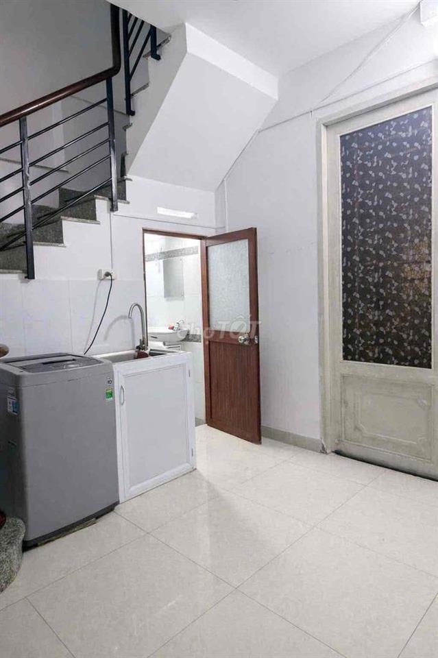 KÝ TÚC XÁ NỮ ĐẶNG THUỲ TRÂM– 1.650.000Đ/THÁNG (KHÔNG PHÁT SINH)
