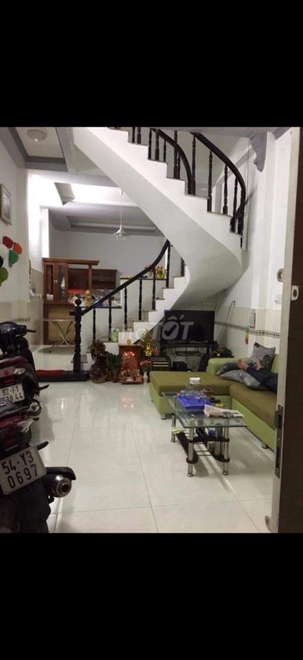 Cho thuê nhà hẻm ô tô Phạm Văn Chiêu