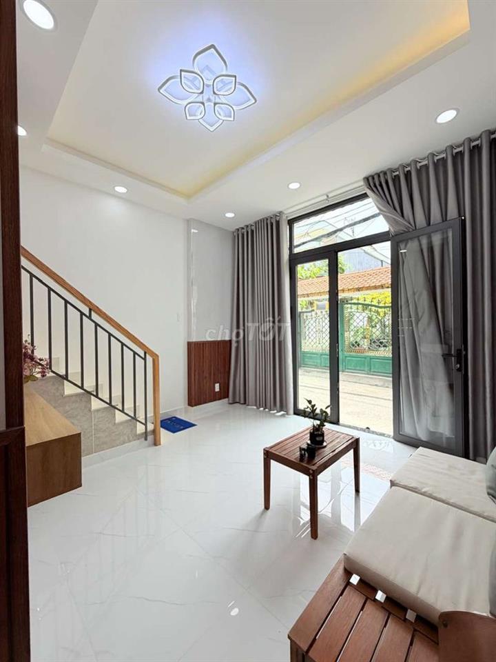 HẺM XE TẢI - GẦN VINCOM QUANG TRUNG - 3 PHÒNG NGỦ - 3TỶ HƠN