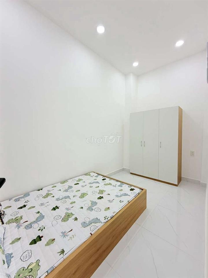 HẺM XE TẢI - GẦN VINCOM QUANG TRUNG - 3 PHÒNG NGỦ - 3TỶ HƠN