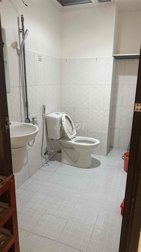 cho thuê căn góc chung cư ngay ngã tư ga q12