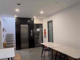 Phòng nhỏ nhắn xinh xắn đủ công năng