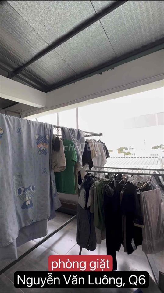 Phòng nhỏ nhắn xinh xắn đủ công năng