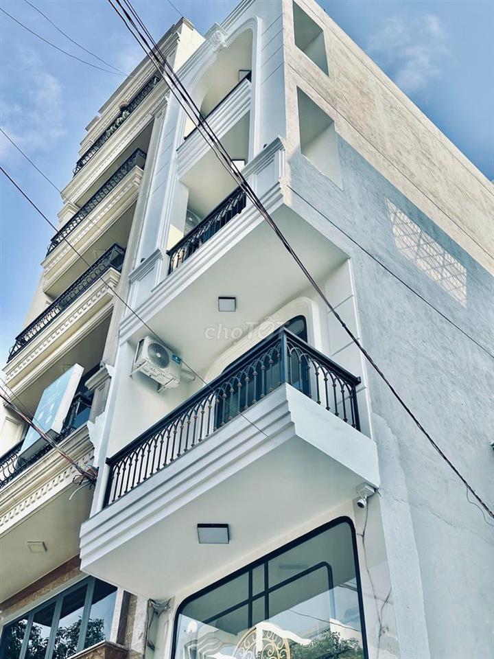 Phòng mới - giờ tự do - có thang máy