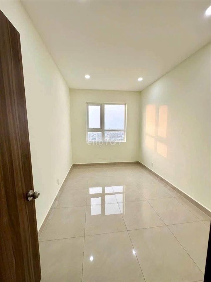 Cho thuê Topaz Elite, 3PN-2WC-85m2, 11tr, tầng cao, căn góc, trung tâm