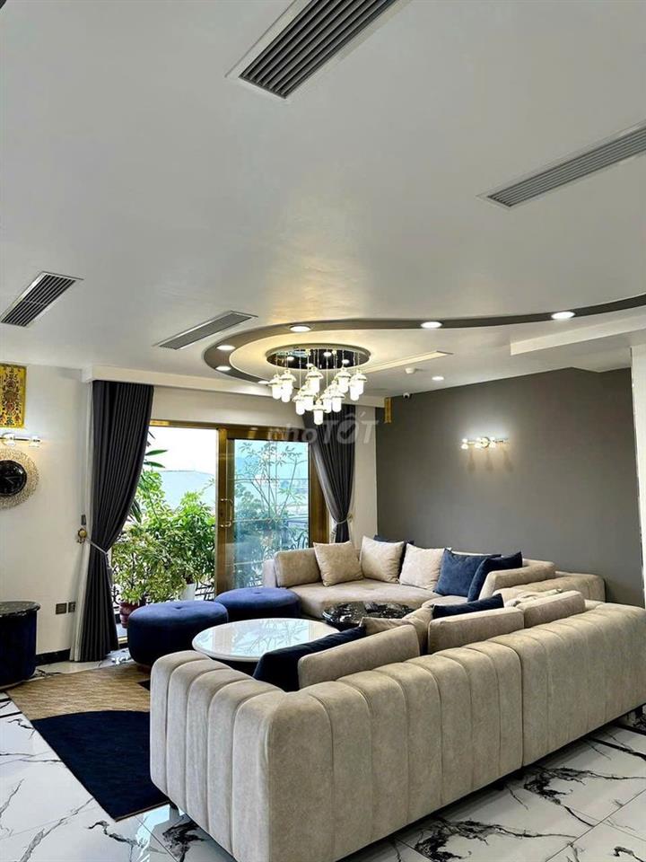 nhượng lại penthouse 2 tầng 500m2