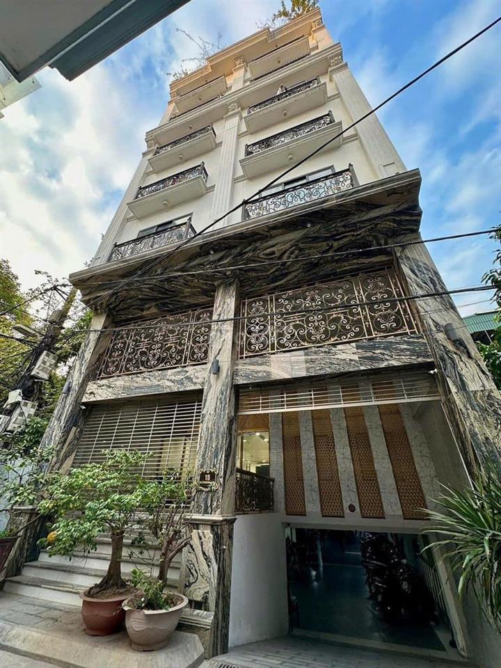 nhượng lại penthouse 2 tầng 500m2