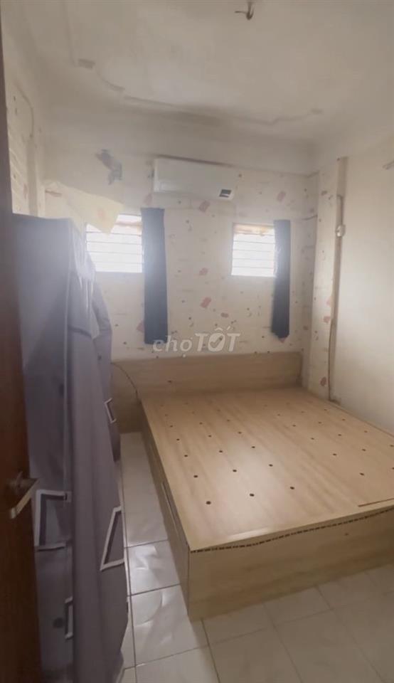 Cho thuê nhà ngõ phố Nguyên Hồng
