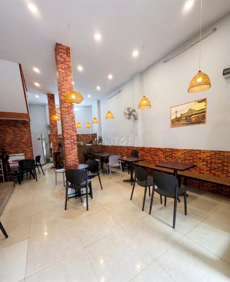 Nhượng mặt bằng cafe đầu ngõ 409 Kim Mã