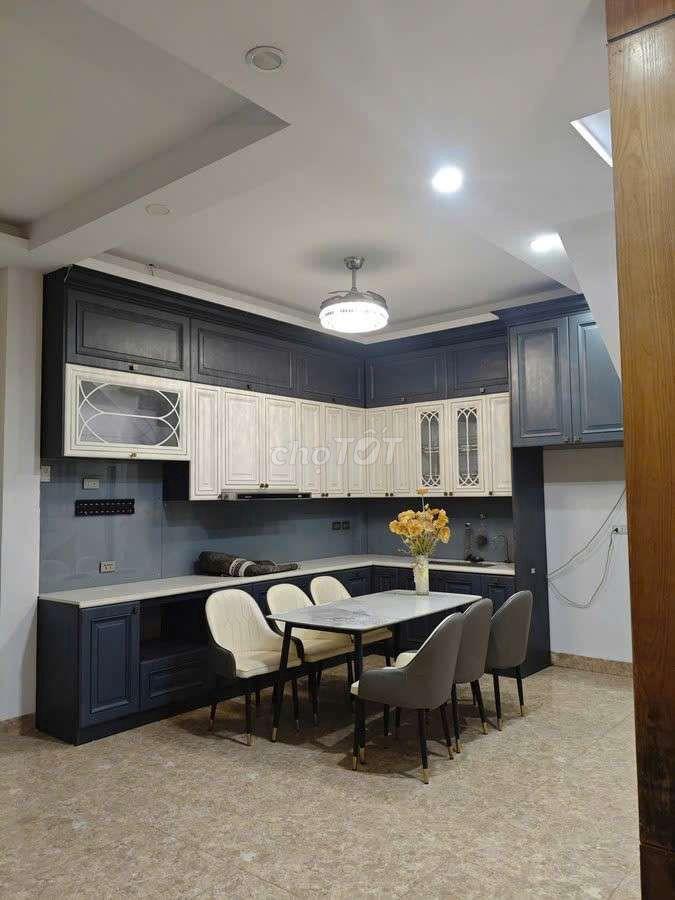 NHÀ NGUYÊN CĂN Gần HỒ ĐẮC DI- ĐỐNG ĐA-6 TẦNG