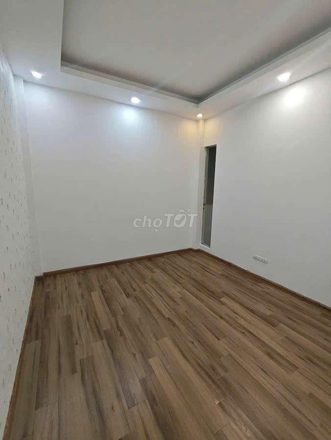 NHÀ NGUYÊN CĂN Gần HỒ ĐẮC DI- ĐỐNG ĐA-6 TẦNG