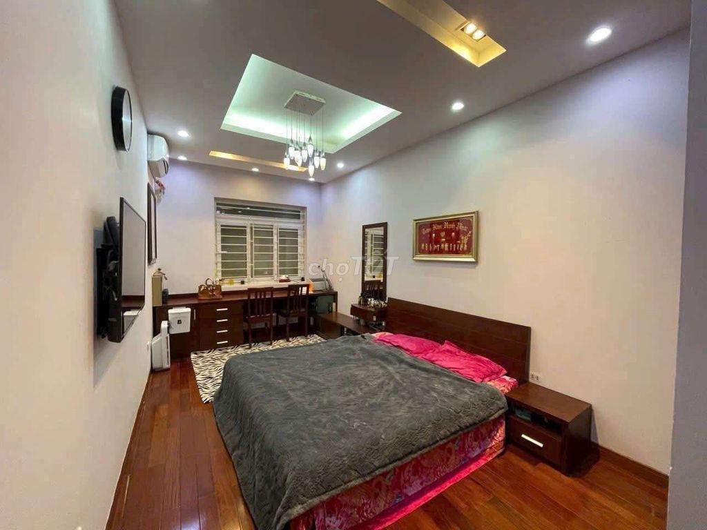 NHÀ NGUYÊN CĂN QUỐC TỬ GIÁM| 4 PN | RẤT ĐẸP