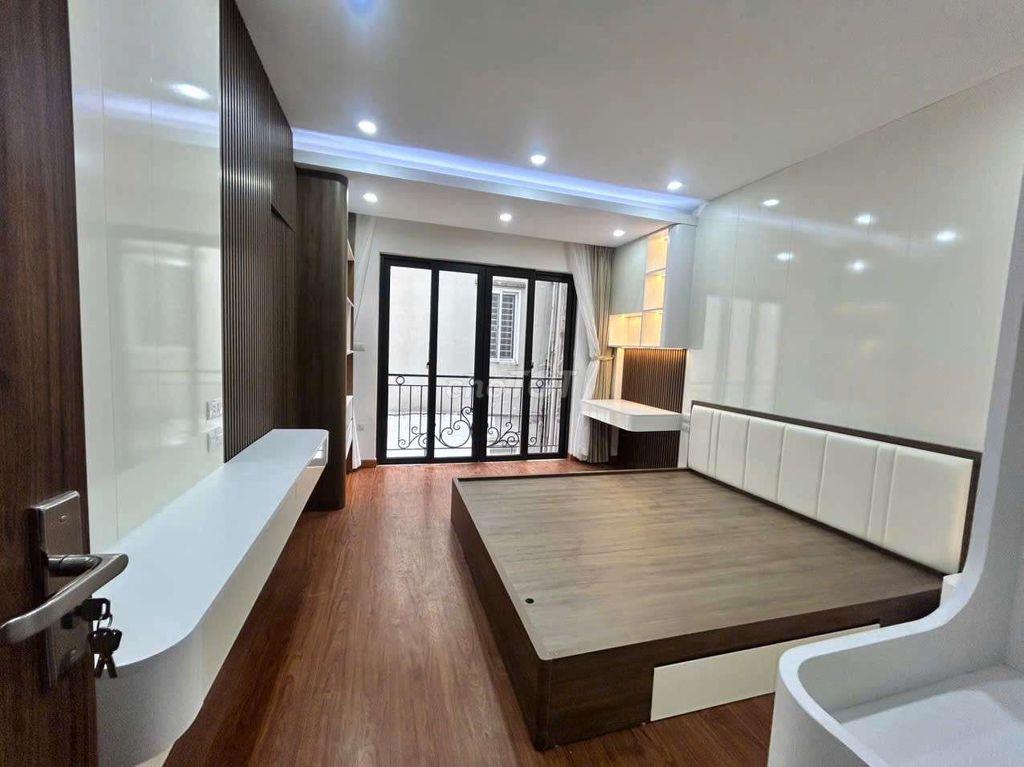 Cho thuê nhà mới 55m² – 6 tầng thang máy – Khâm Thiên