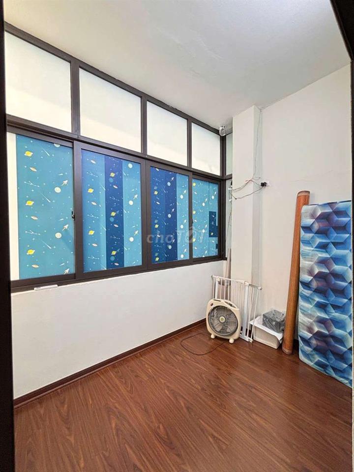 Cho thuê nhà 3PN 3WC Đường Láng, Đống Đa – 15 triệu/tháng