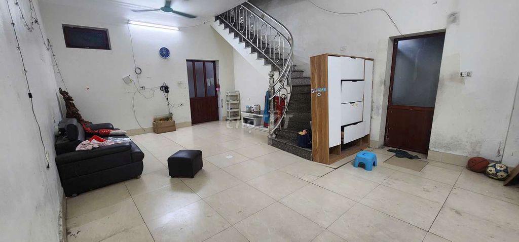 CHO THUÊ NHÀ NGUYÊN CĂN LÁNG HẠ - 50M² - 3 TẦNG - GẦN HỒ HOÀNG CẦU