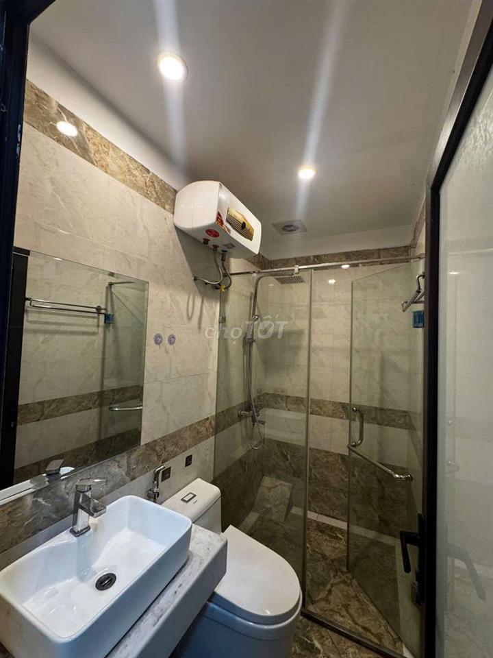 CHO THUÊ NHÀ NGUYÊN CĂN KDT ĐỀN LỪ 2–  5 TẦNG – 4PN – T1 KINH DOANH 