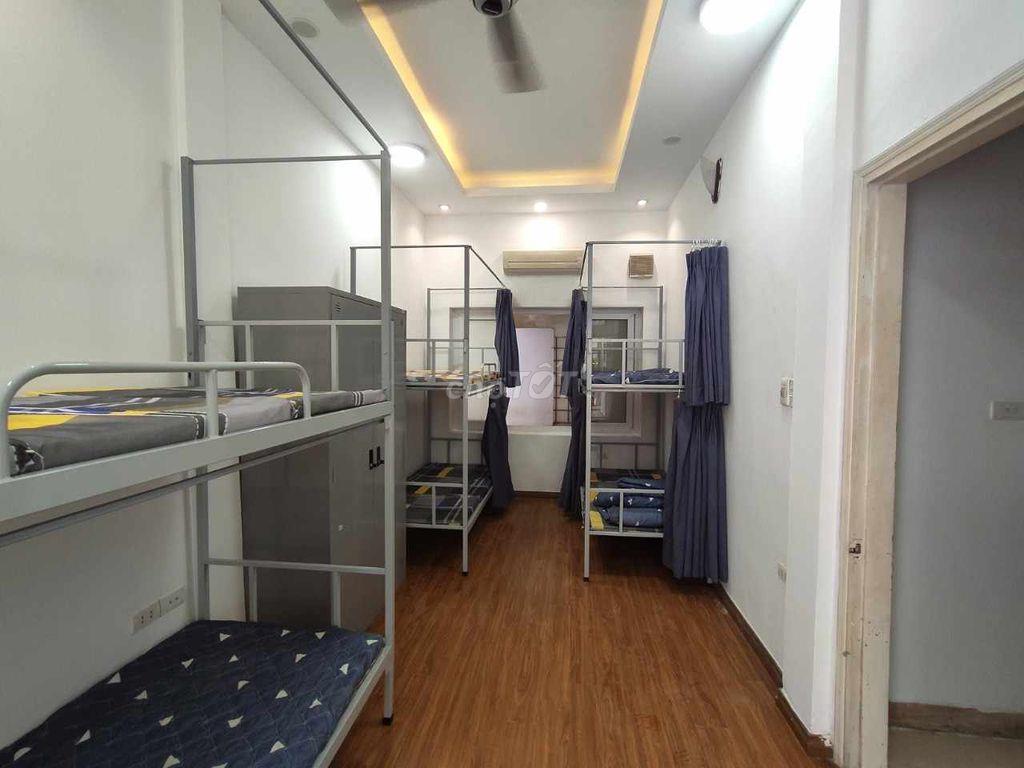 Homestay giường tầng giá tốt -  đủ đồ cổng Đại Học Văn hóa 300m