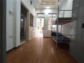 Homestay giường tầng giá tốt -  đủ đồ cổng Đại Học Văn hóa 300m