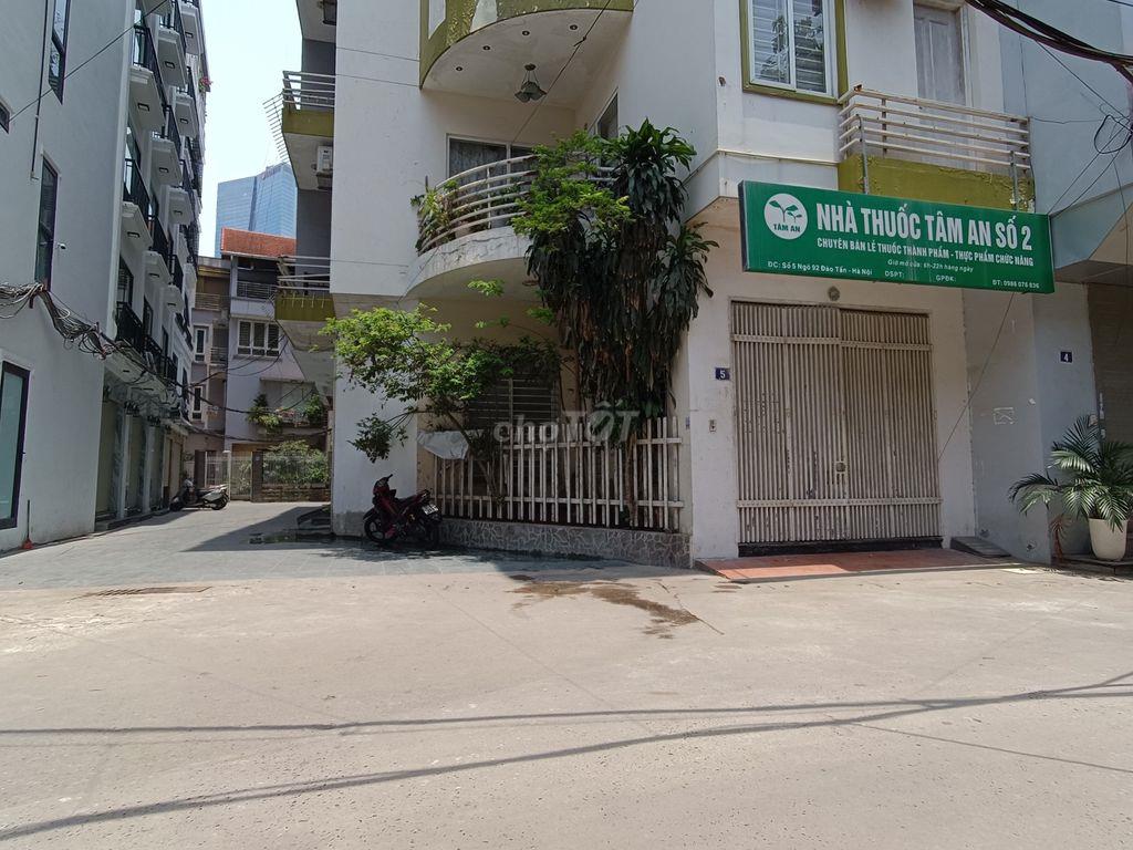 Studio ngõ 92  Đào Tấn – thông phố Phan kế Bính – 5.2 tr