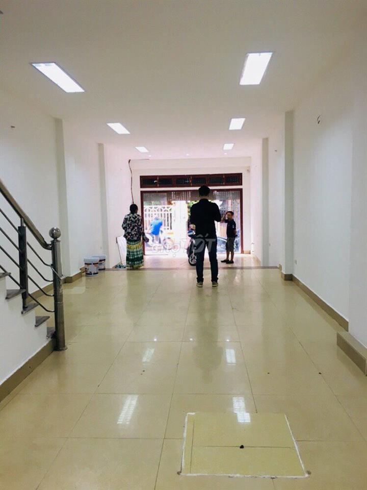 Cho thuê vp phố Hoàng Ngân,dtsd 85m2,thông sàn,mới đẹp 