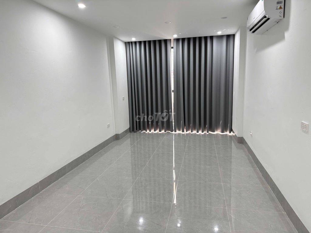 Cho thuê vp  phố yên lãng,dtsd 20m2 – 35m2,giá từ 4tr – 8tr/tháng 