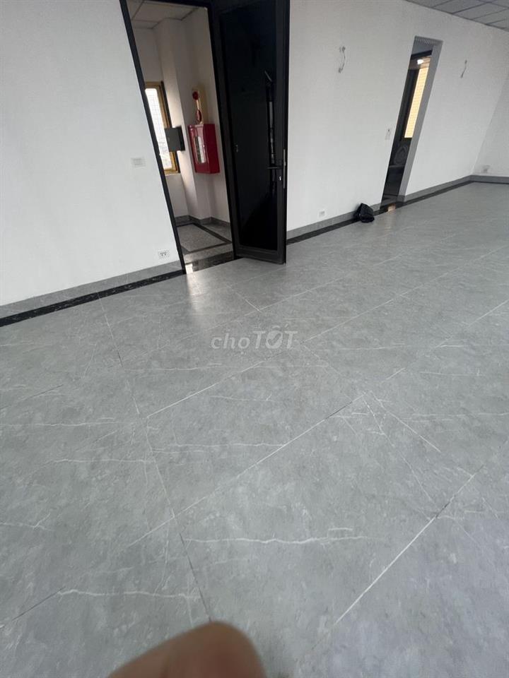 Cho thuê vp và mbkd phố nguyễn khang,cầu giấy,dtsd 160m2 – 320m2,